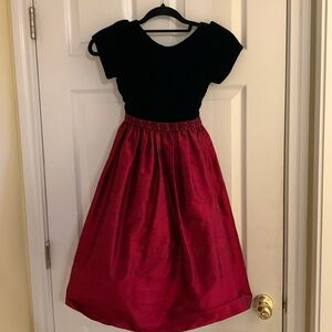 Red and black girls Christmas dress Suzanne lively designs size 7